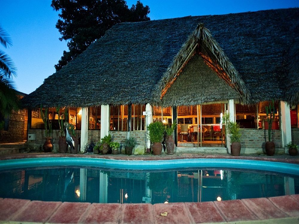 L Oasis Lodge And Restaurant Arusha Ngoại thất bức ảnh